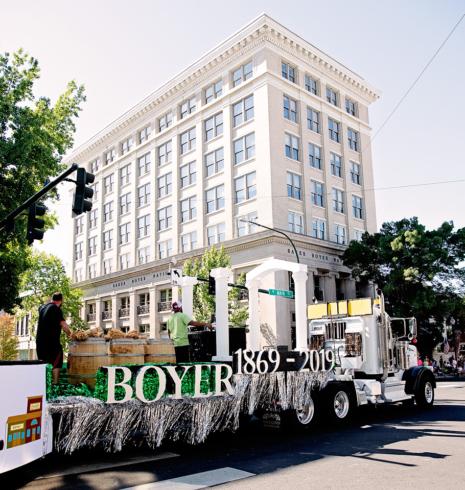 Baker Boyer Building with parade float