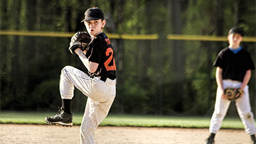 pitcher winding up